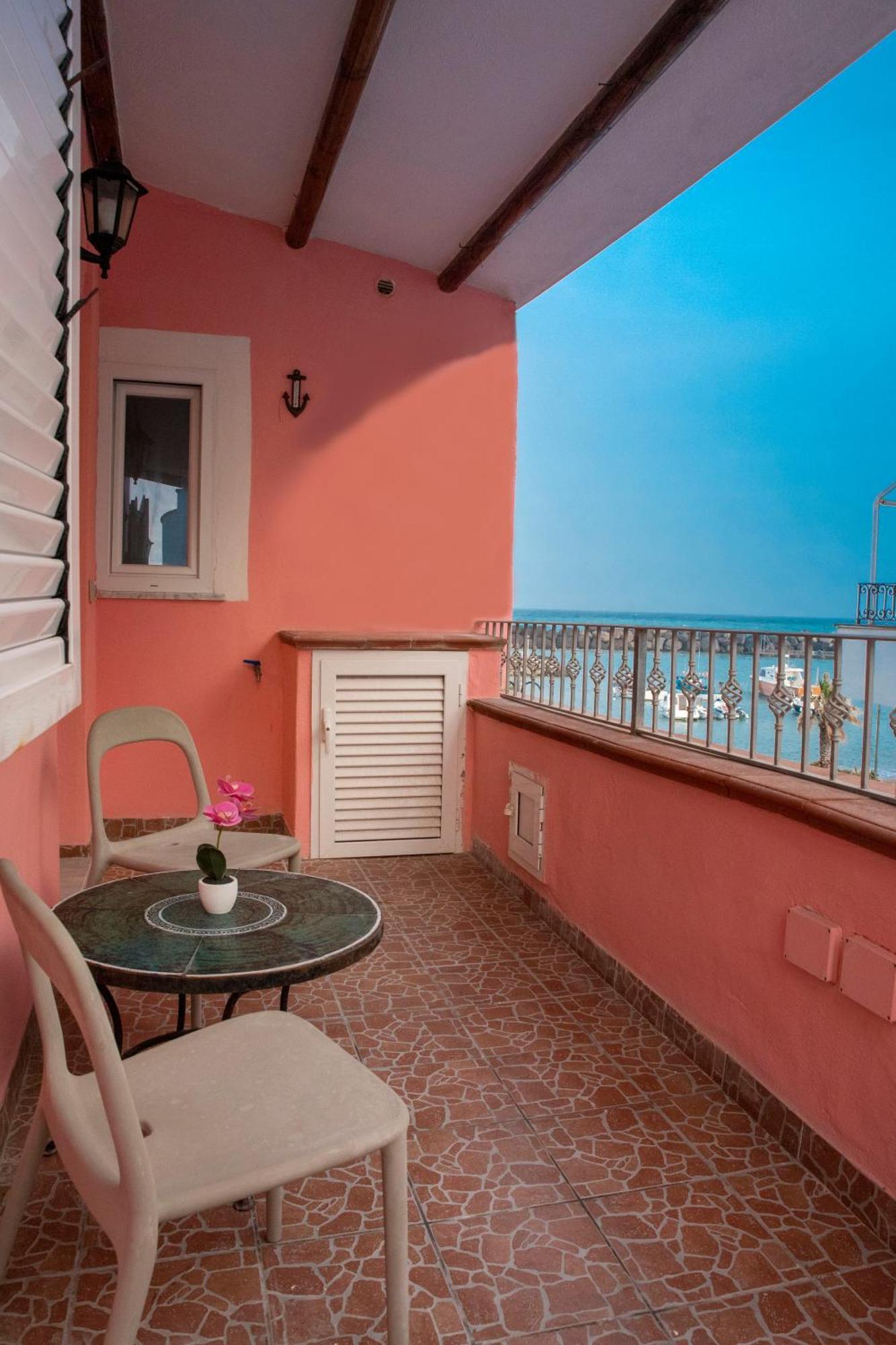 Mare Nostrum - Beachfront House - Sant'Angelo Ischia Dış mekan fotoğraf